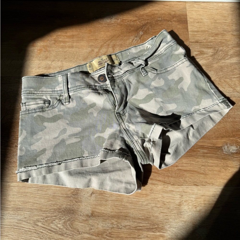Camouflage Hollister Shorts size 0